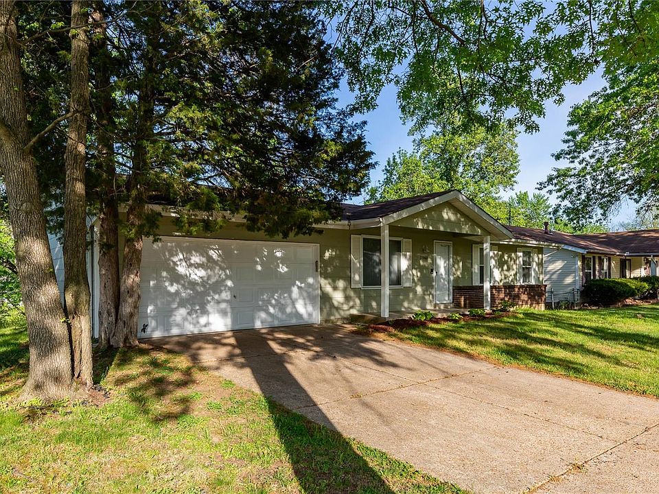 11960 El Camara Dr, Florissant, MO 63033 Zillow