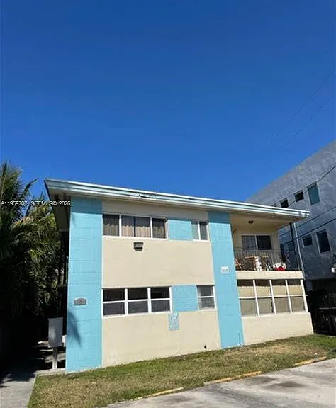 2121 Biarritz Dr #5 — Photo 9