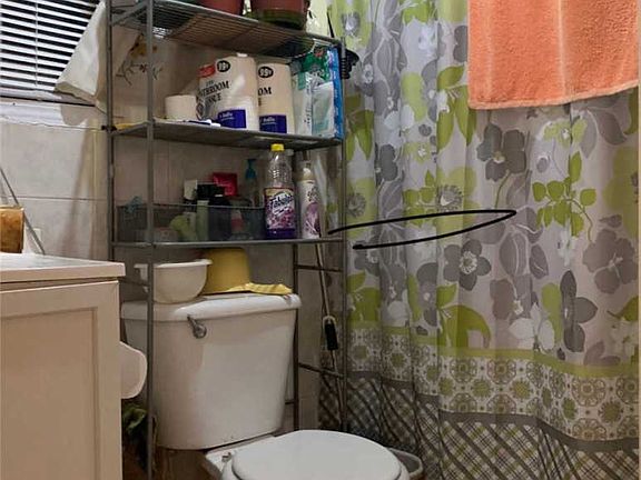 4th image of 170-11 88th Ave #170-11