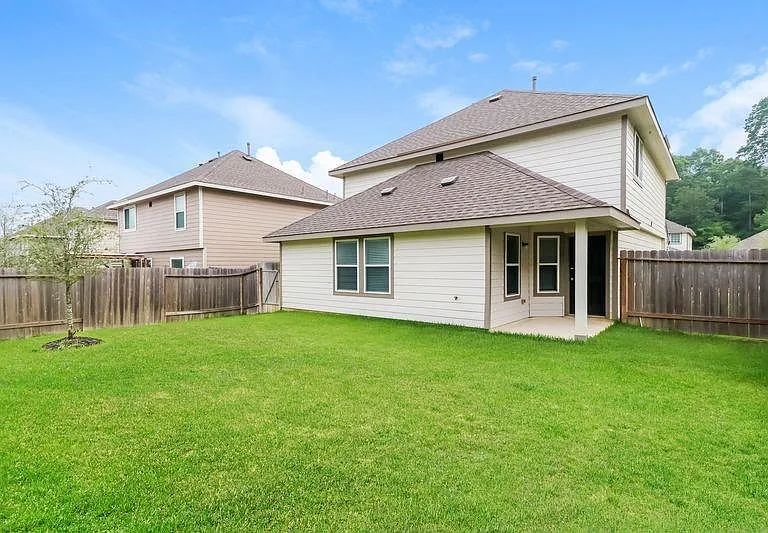 2743 Madison Ct — Photo 2