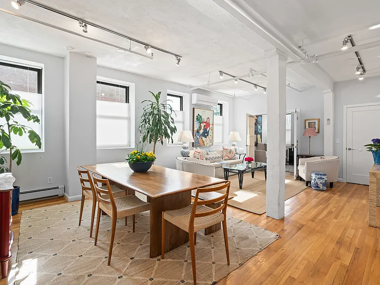 34 Plympton St #1 — Photo 6