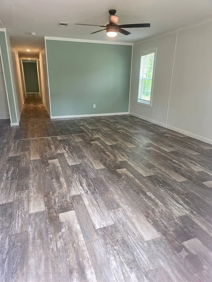 Call To Book 3 Bedroom 2 Bathroom Manufactured House — Photo 3