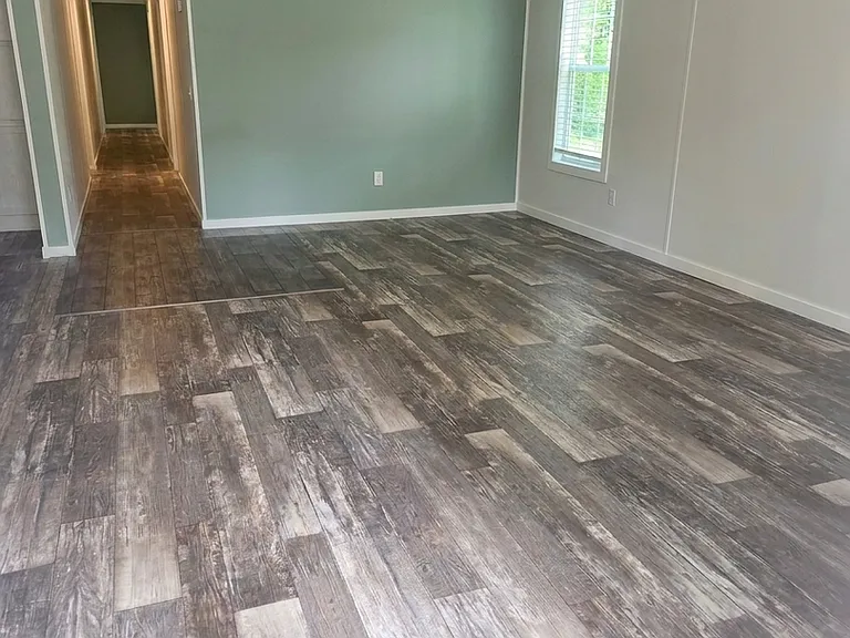 18043 Ferry Ave — Photo 3