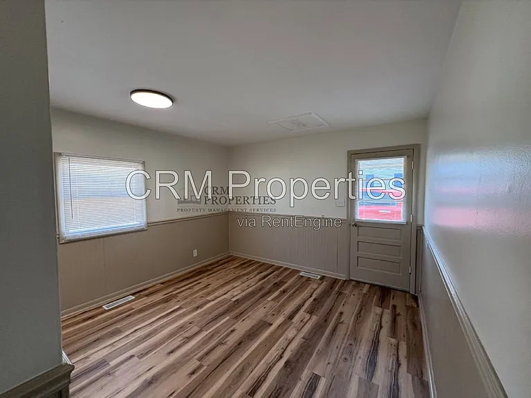 1936 Lynwood Dr — Photo 10