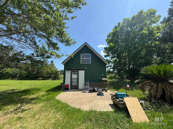 33188 Gilley Rd, Lillian, AL 36549