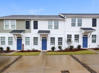 144 Valley Creek Dr, Boiling Springs, SC 29316