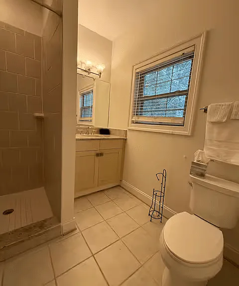 5627 Bradley Blvd — Photo 14