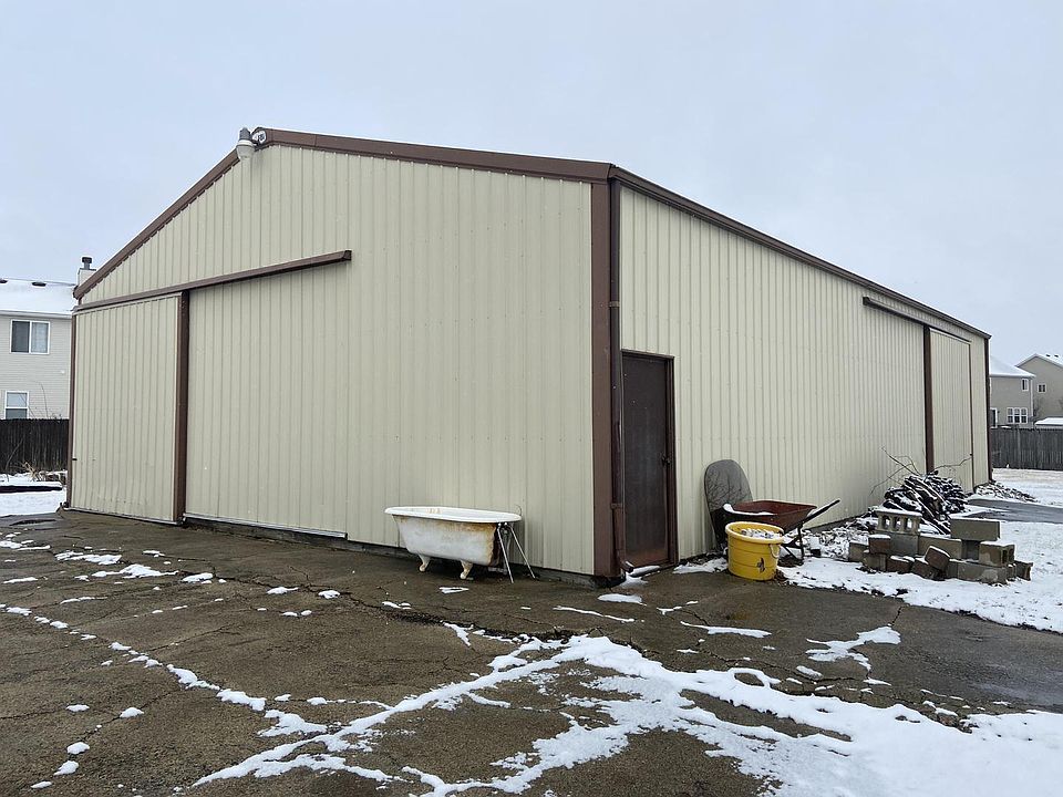 2nd image of 765 Caton Farm Rd