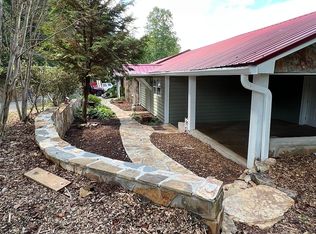 76 Patterson Rd, Hayesville, NC 28904