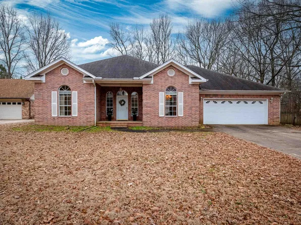 1513 Foxwood Dr, Jacksonville, AR 72076