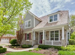 1065 Ridgeview Dr, Inverness, IL 60010