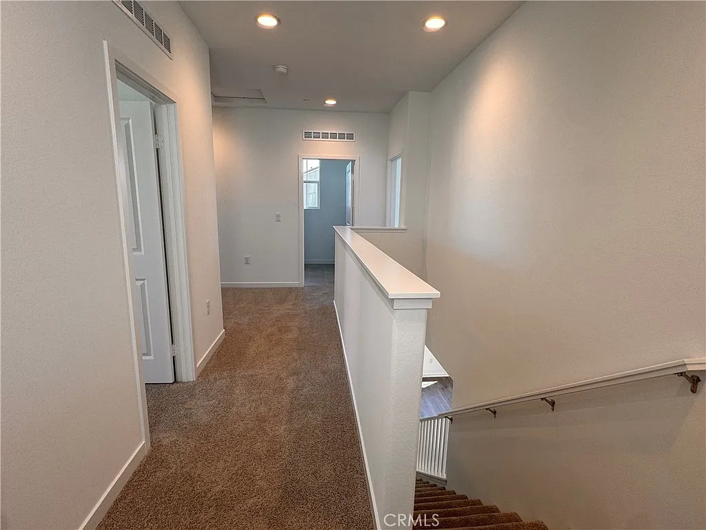 4 bed, 1840 sqft, $3,600 — Photo 3