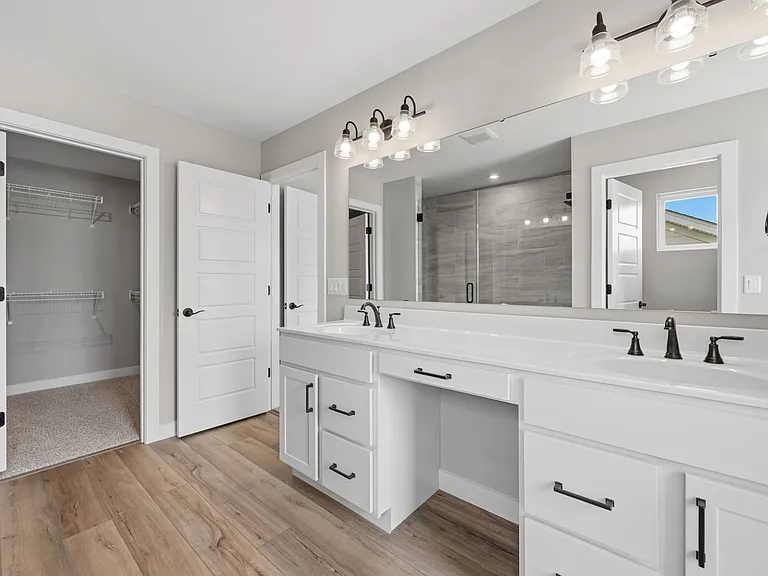 16545 Yellowwood Dr — Photo 22