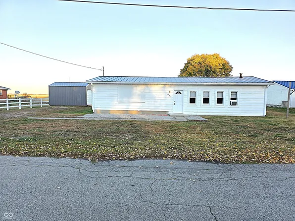 621 N North St, Sharpsville, IN 46068