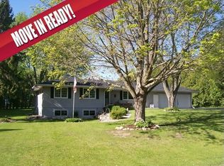 4794 Windsor Prairie Rd, Deforest, WI 53532