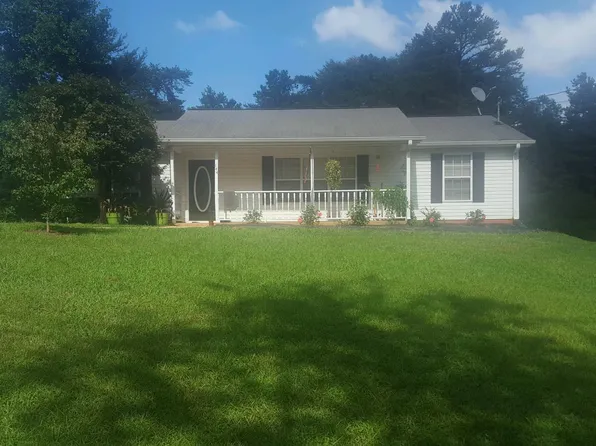 144 Arrowhead Dr, Lavonia, GA 30553