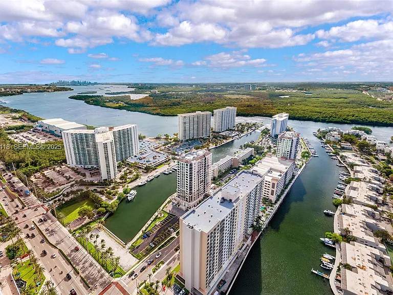16001 Collins Ave #4104 — Photo 9