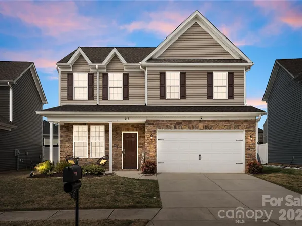 716 Robert Moses Dr, Gastonia, NC 28056