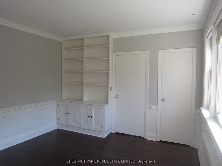 180 Strathgowan Ave — Photo 8