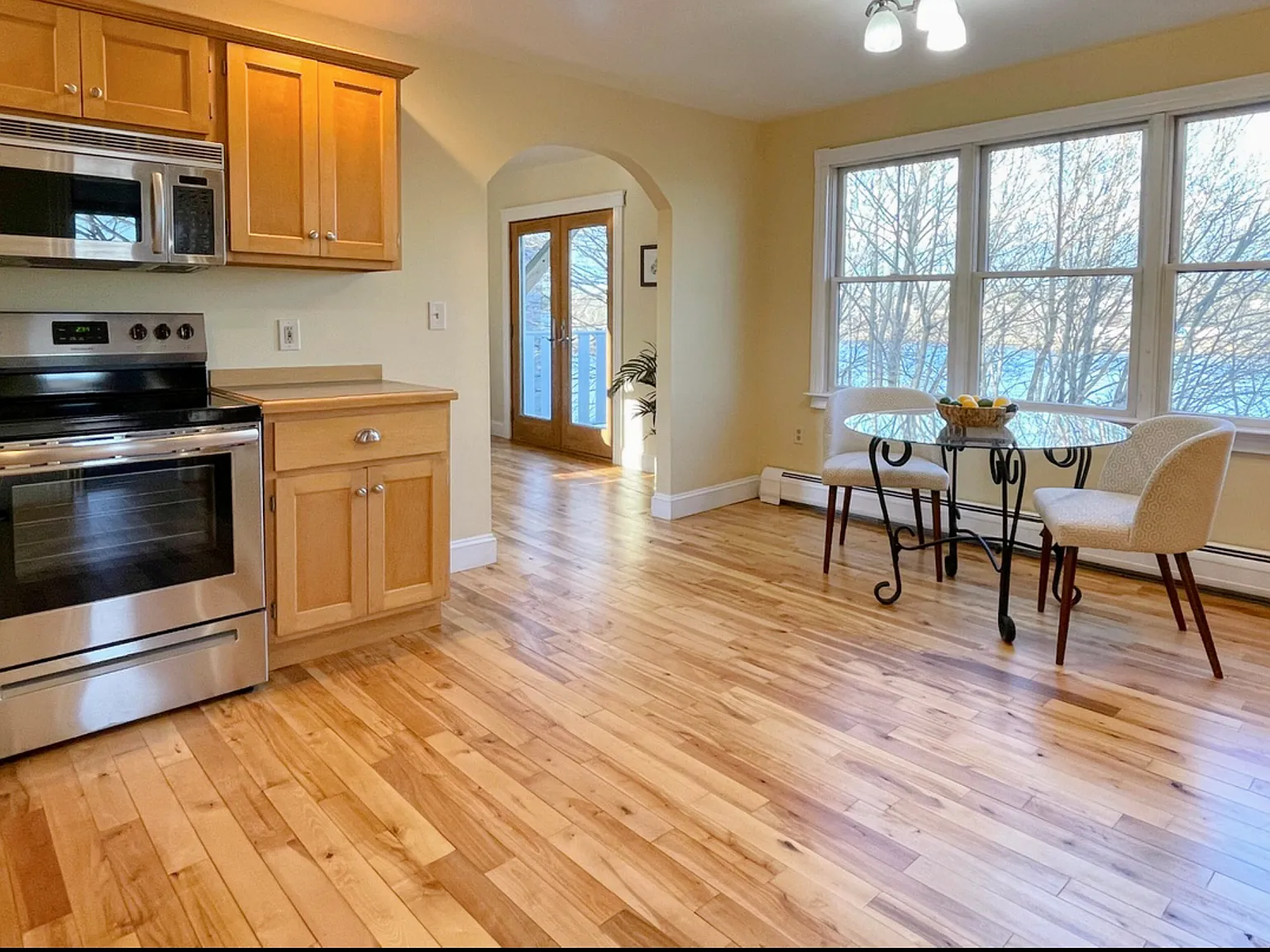 3 bed, 1200 sqft, $2,700 — Photo 1