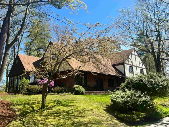 52 Morrill Drive, Burlington, VT 05408