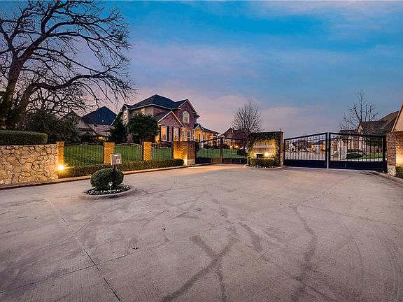3rd image of 2503 Croft Creek Cir