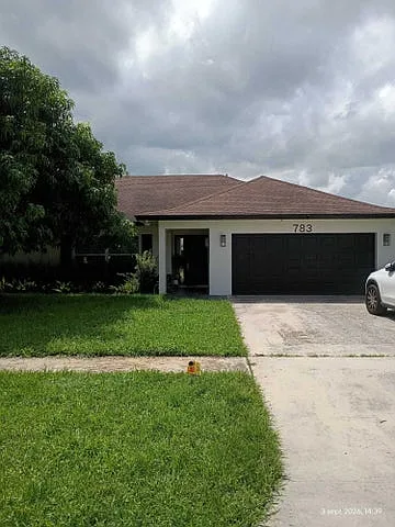 4 bed, 1777 sqft, $4,000 — Photo 2