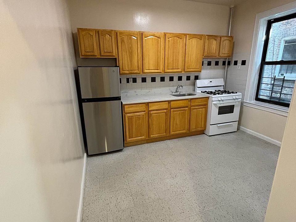1st image of 45-28 42nd St #1B