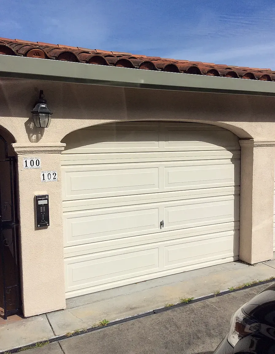 3 bed, 3000 sqft, $8,995 — Photo 2