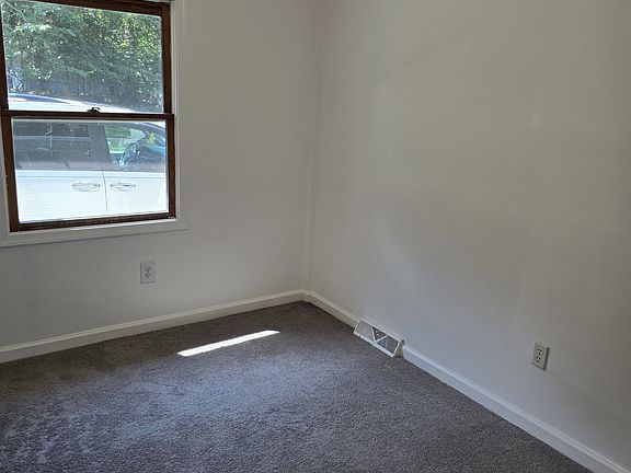 5th image of 51 River St