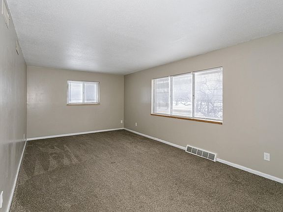 5th image of 6329 Ash Ave #1
