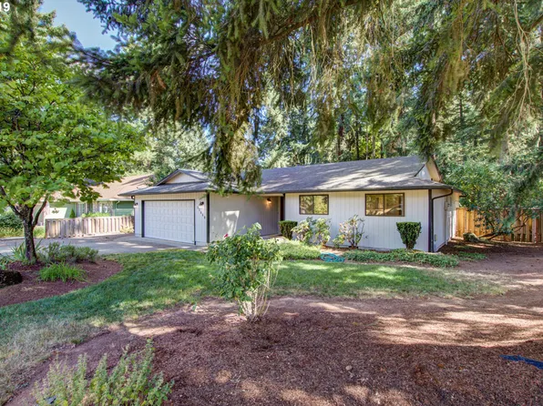 11640 S Finnegans Way, Oregon City, OR 97045