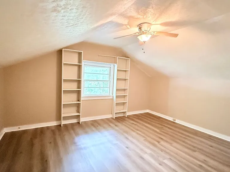 1002 Evins St — Photo 15