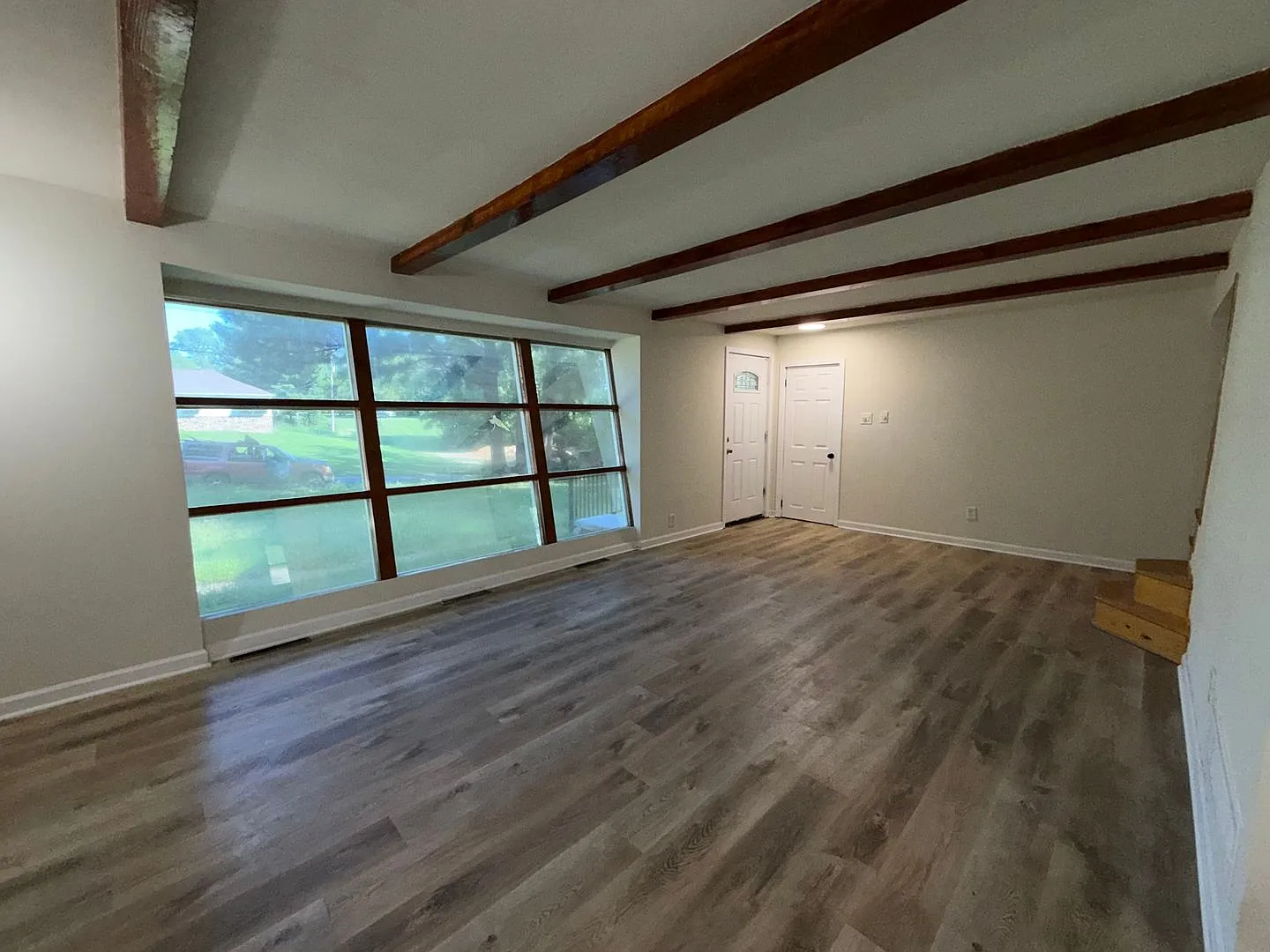 Specious Home for Rent - Section 8 Welcome ! — Photo 3