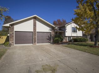 1525 W Lasalle St, Springfield, MO 65807