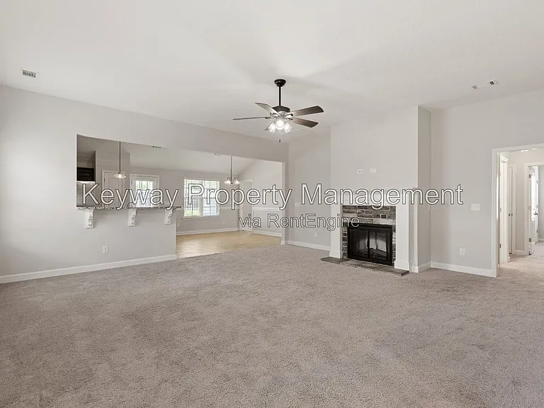 221 Ducal St — Photo 3