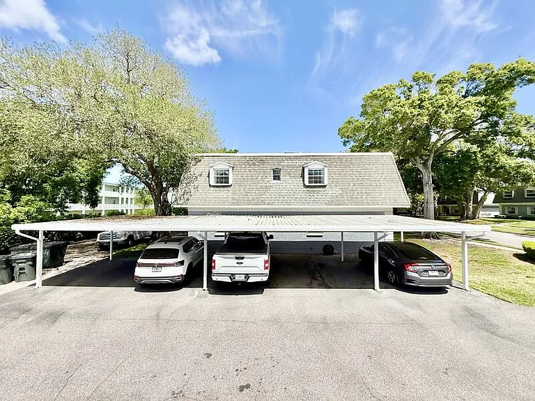1712 Belleair Forest Dr #D — Photo 40