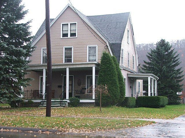 1st image of 157 Oakwood Ave