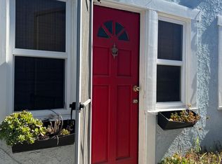 216 E Balboa Blvd APT C, Newport Beach, CA 92661