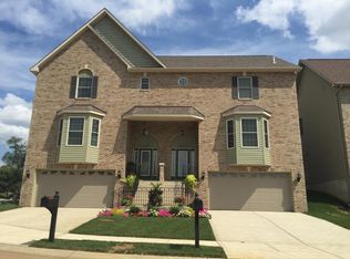 5725 Parc Ridge Way, Saint louis, MO 63139