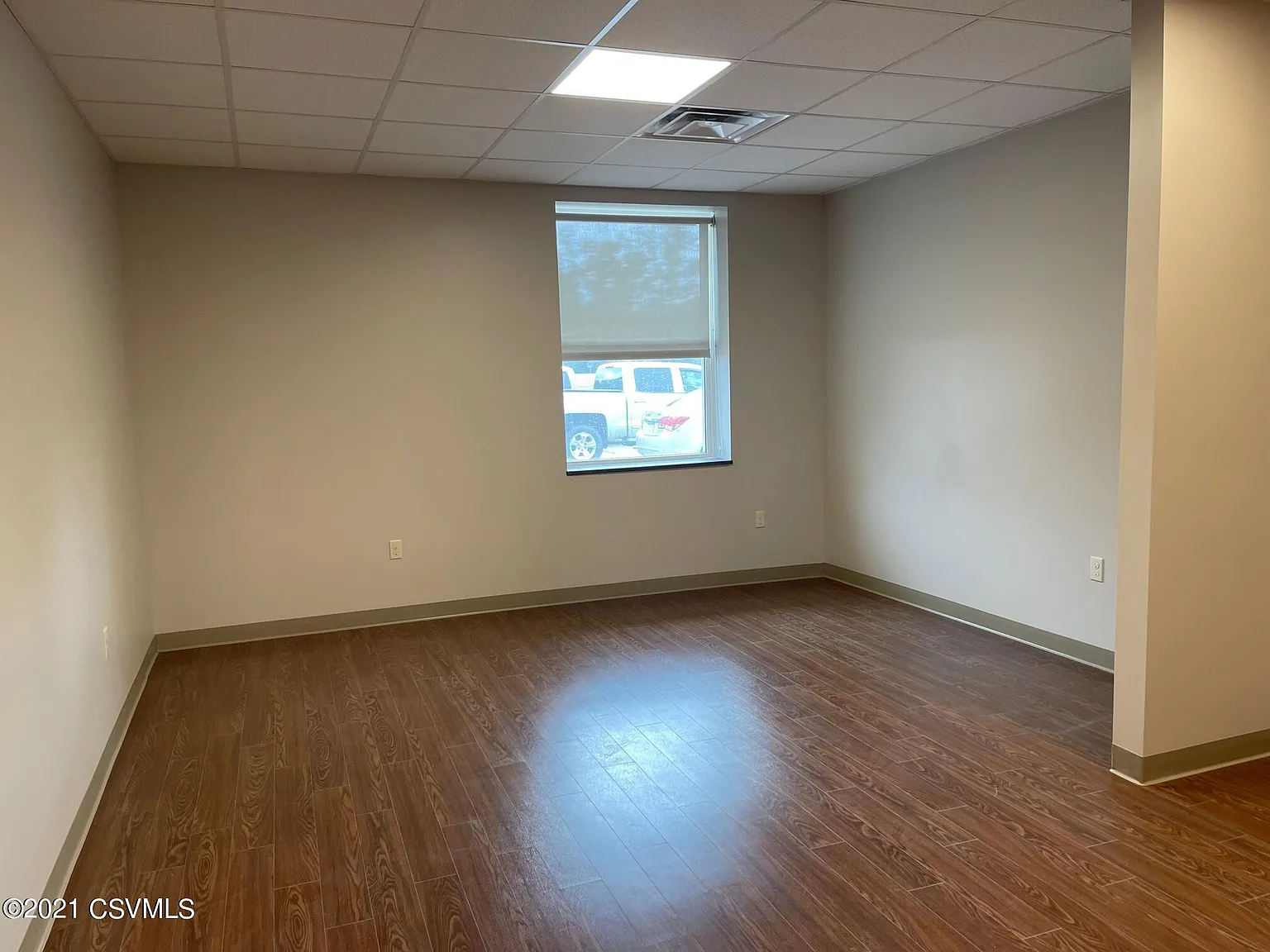 2 bed, 1000 sqft, $950 — Photo 3