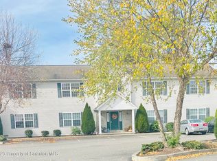 626 Marion Ln, Moosic, PA 18507