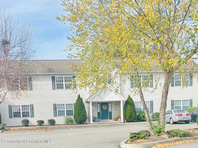 656 Marion Ln, Moosic, PA, 18507