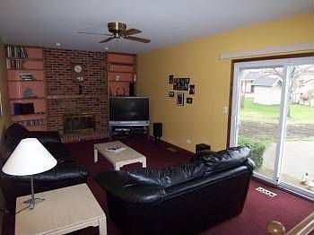 3rd image of 1838 Louisiana Dr