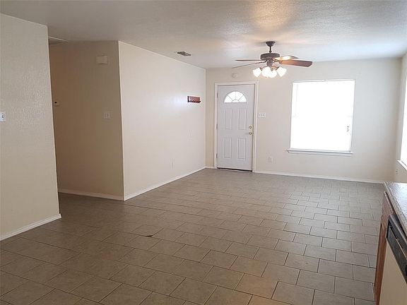3rd image of 225 Blue Bell Ct #225