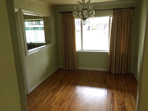 4th image of 2748 N Arthur Ave