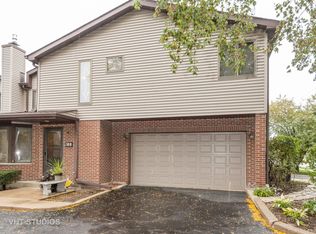 50 S Dee Rd APT B, Park Ridge, IL 60068