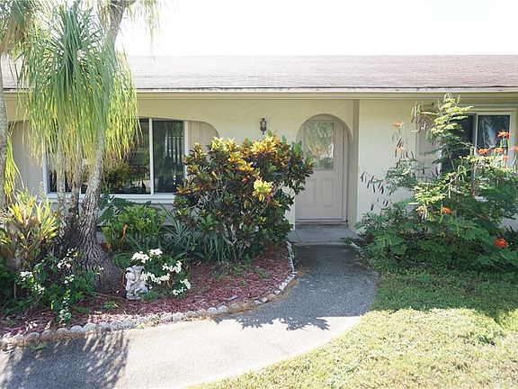 3rd image of 3200 Shannon Dr