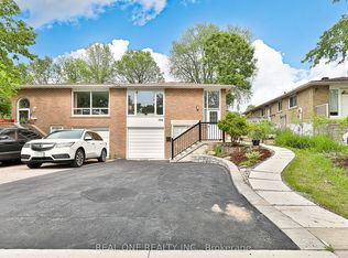 368 Hollyberry Trl, Toronto, ON M2H 2P6