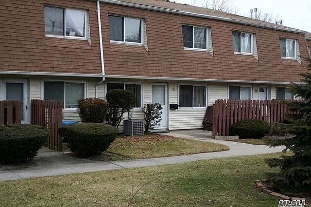 1st image of 130 Storm Dr